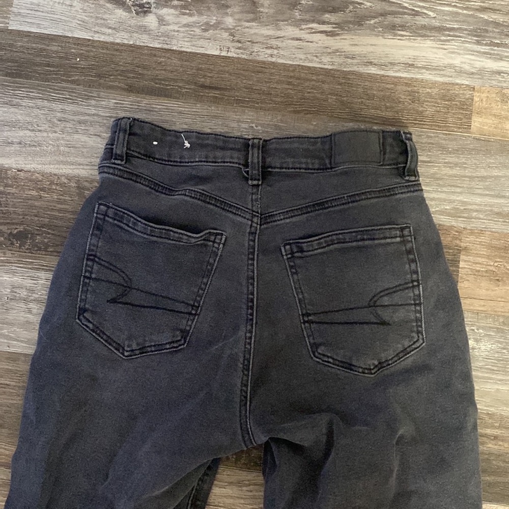 black non ripped american eagle jeans. - Picture 3 of 3